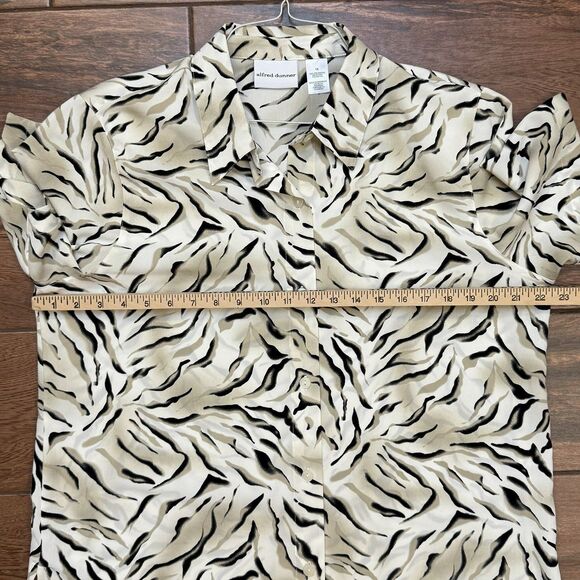 Alfred Dunner Outfit Animal Print Top & Pull on Tan Pants Size 14 *READ* - Picture 4 of 10